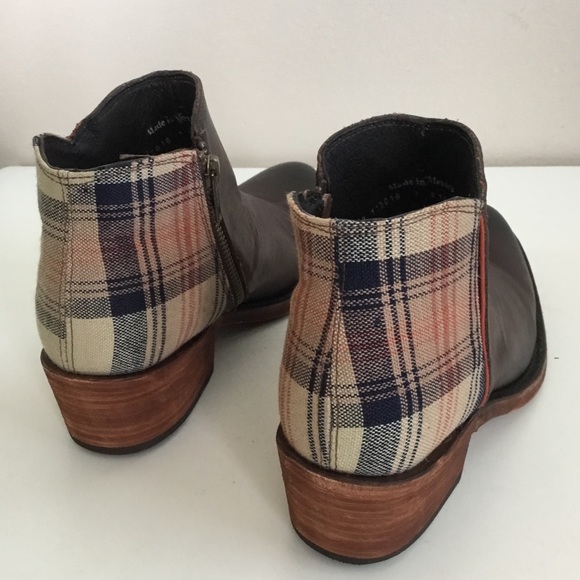 New Liberty BLACK Sally Plaid ankle booties (7) - Picture 7 of 10